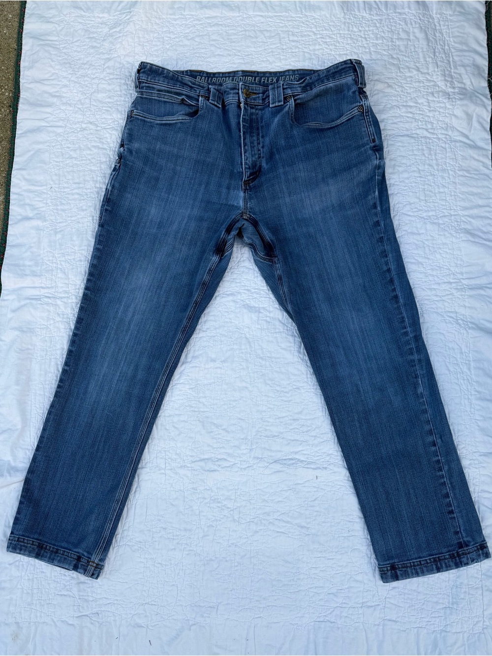 Duluth Trading Co. Men’s Ballroom® Flex Jeans – 38x30